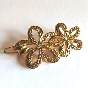Flower hair clip barrette floral gold tone daisy accessory garden